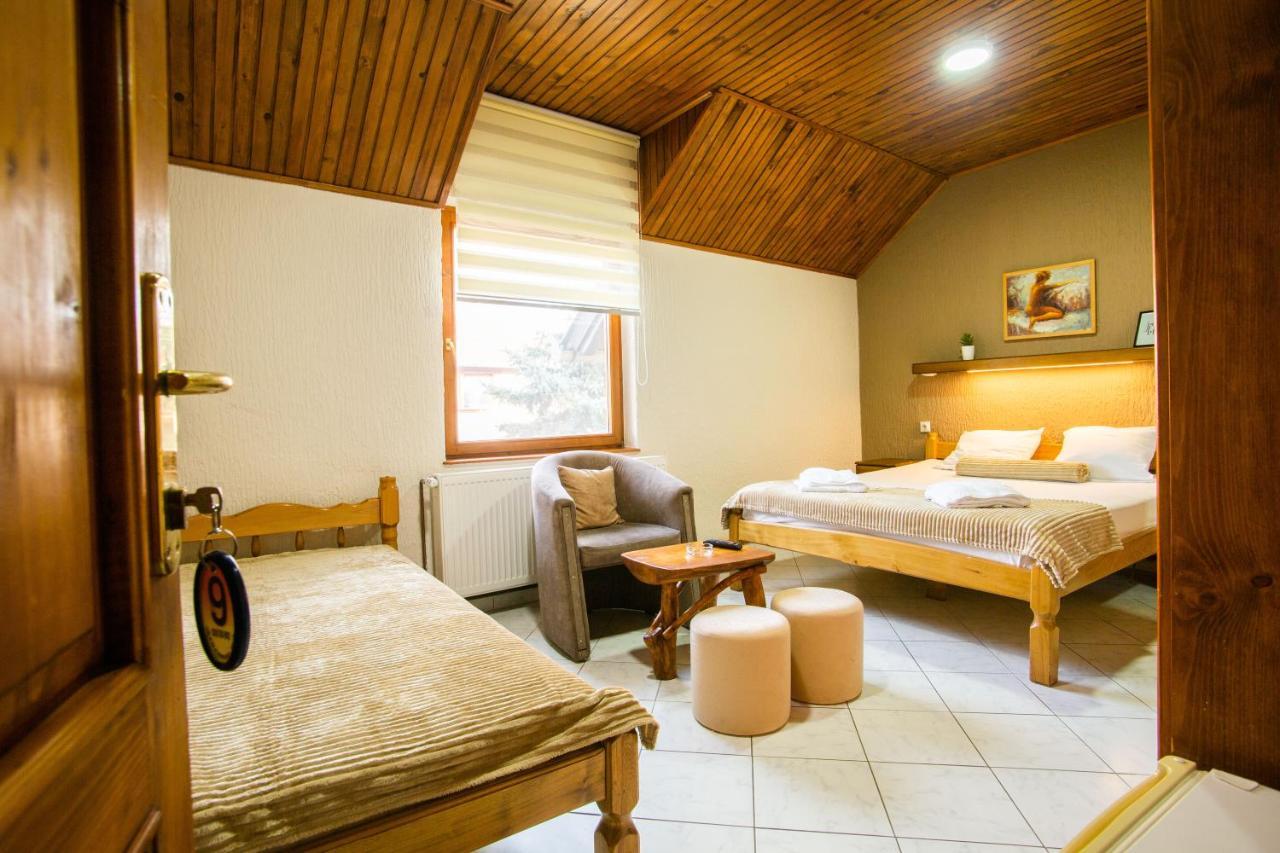 Guest House Vila Alexandar Palić Eksteriør billede