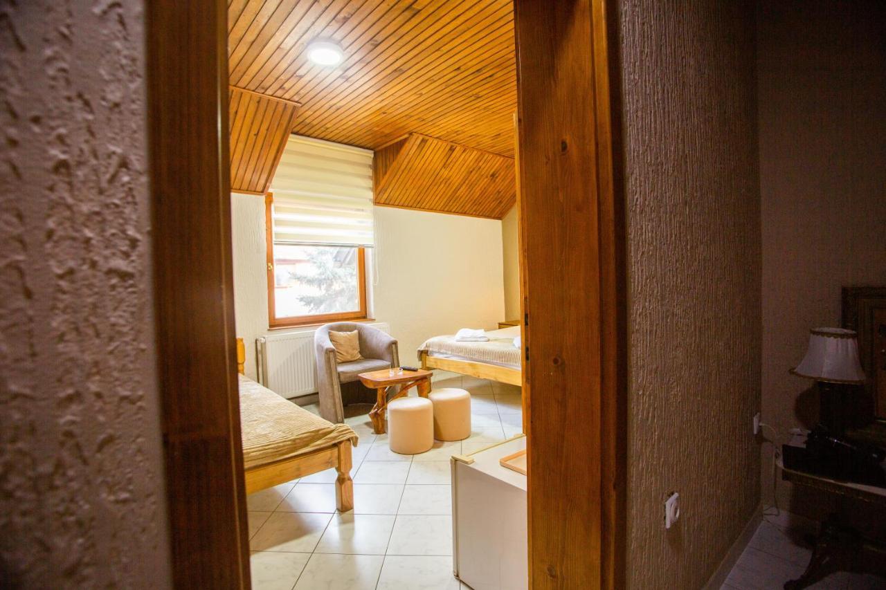 Guest House Vila Alexandar Palić Eksteriør billede