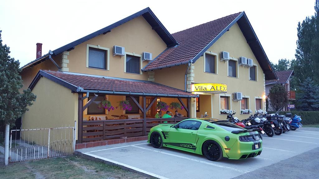 Guest House Vila Alexandar Palić Eksteriør billede